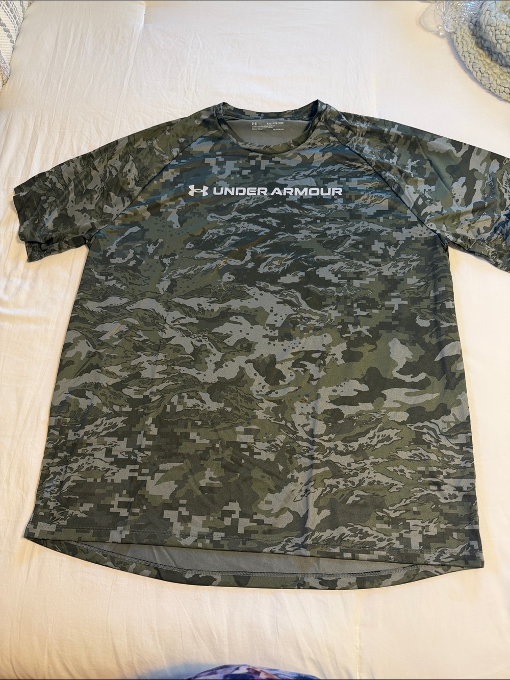 Under Armour Men's Olive & Dark Green Camo Short Sleeve Performance Tee XXL